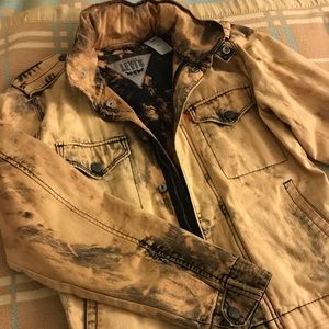 Men’s Size Small Bleached Levi’s Jacket